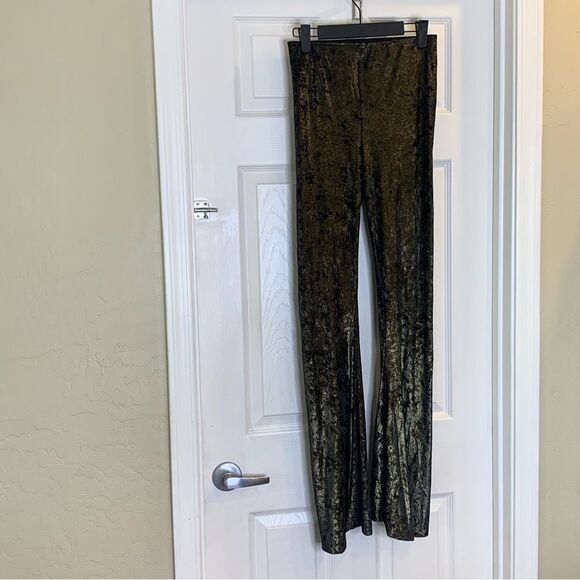 Show me your Mumu Velvet Bam Bam Bells Size Extra Small - Picture 5 of 11